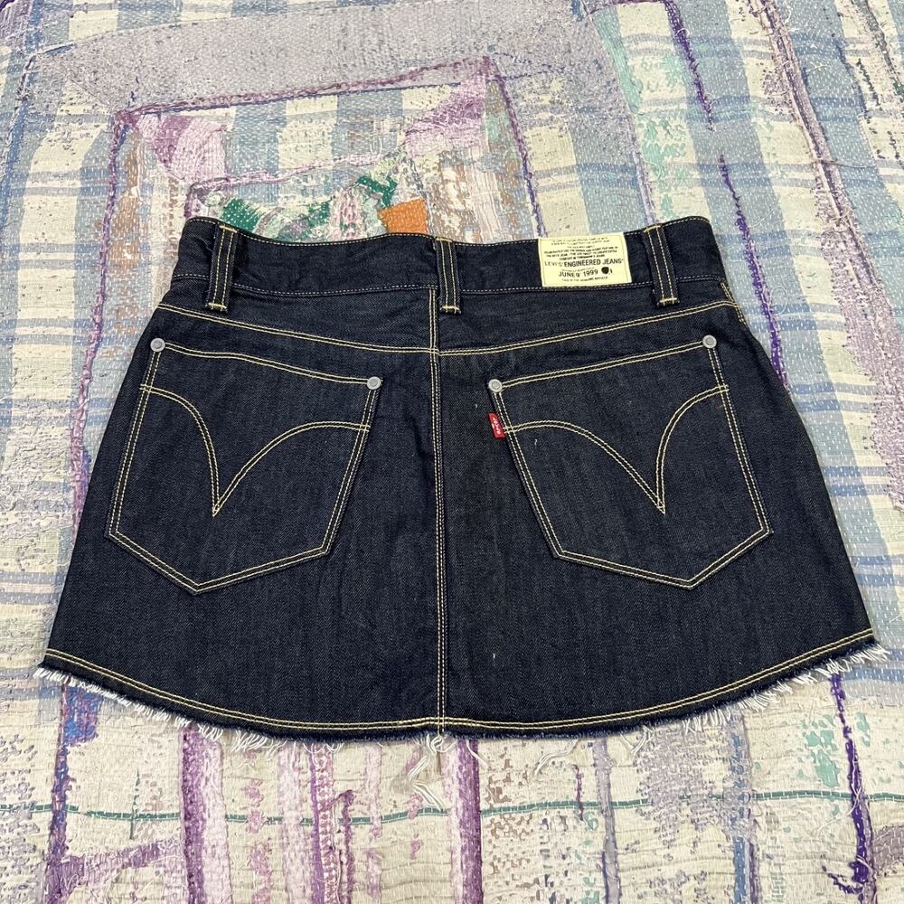 Y2k VINTAGE LEVI'S ENGINEERED SKIRT DENIM JEANS women's W32